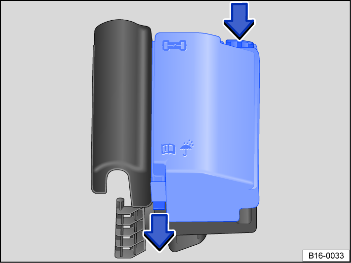Fig. 129 In the engine compartment: cover of the fuse box.