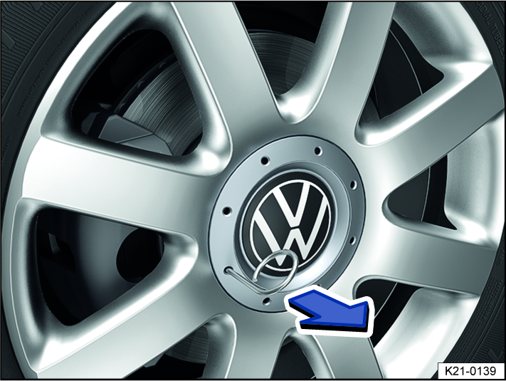 Fig. 152 Remove the hubcap.